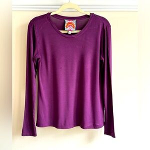 Johnny  was long sleeve viscose  plum top size XS